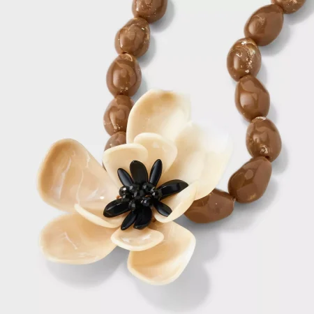 Beaded Flower Necklace